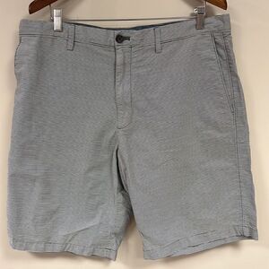 Banana Republic grey and white striped cotton shorts 38